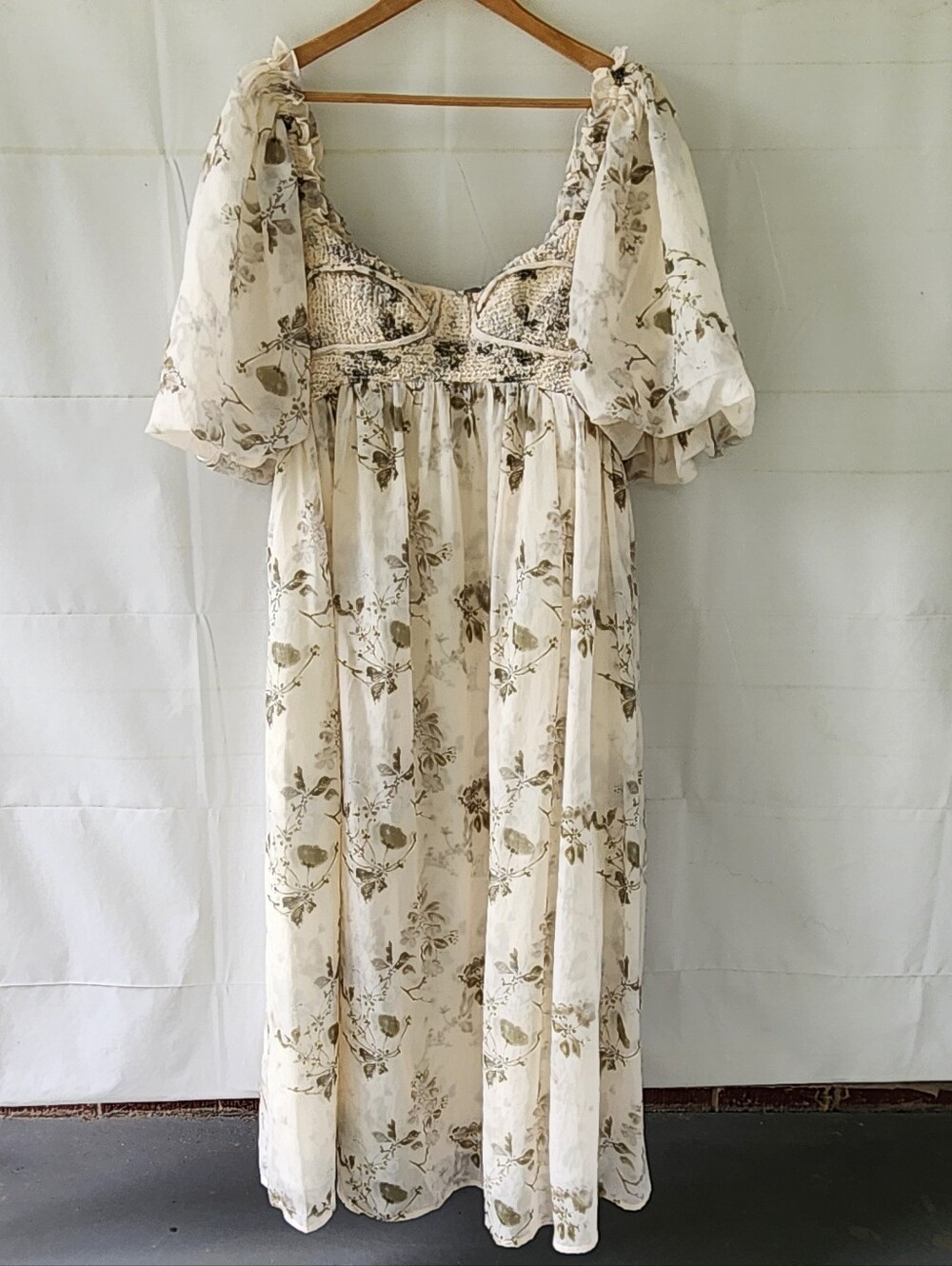 One Loved Babe Ivory Floral Puff-Sleeve Maxi Dress - Picture 5 of 15